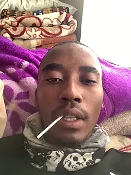 Snapshot of blackmannfly chatting on April 7, 11:56 am blackmannfly online show from April 7, 11:56 am