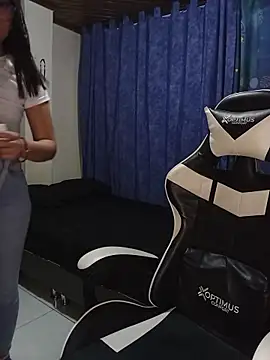 Snapshot of _Queen_love2 chatting on January 18, 11:19 pm Queen love2 online show from January 18, 11:19 pm