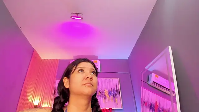 Snapshot of lilian_vergara chatting on April 21, 7:42 pm lilian vergara online show from April 21, 7:42 pm