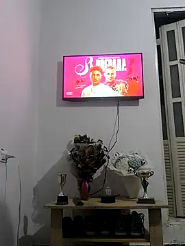 VersedChip online show from April 18, 5:21 am