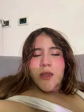 ivy velvet online show from February 7, 5:26 am