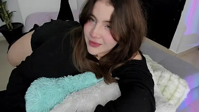 ivy velvet online show from March 7, 2:18 am