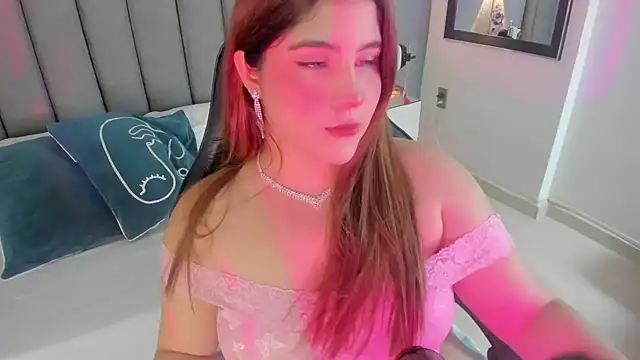 ivy velvet online show from February 9, 7:34 pm