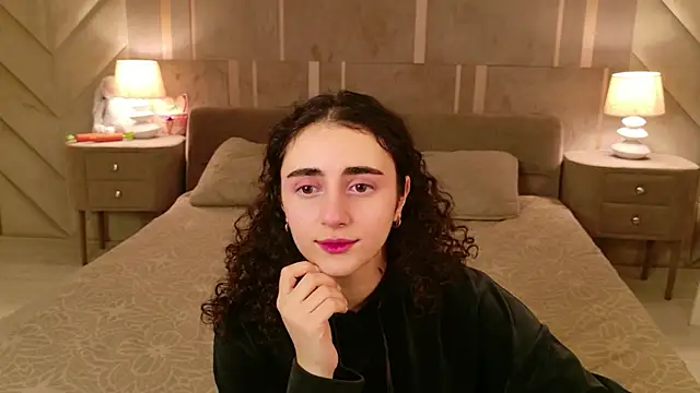 Susan Fors online show from April 12, 5:44 am