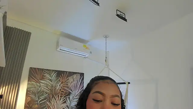 ailann  online show from April 17, 7:38 pm