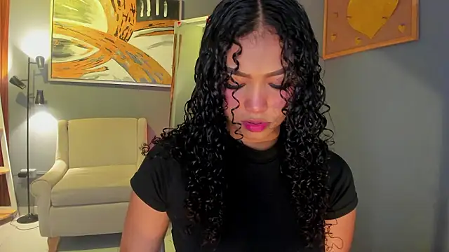 ailann  online show from March 30, 7:48 pm