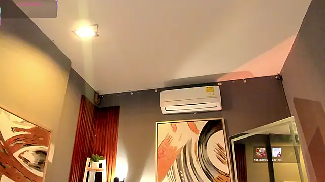 ailann  online show from April 21, 1:42 am