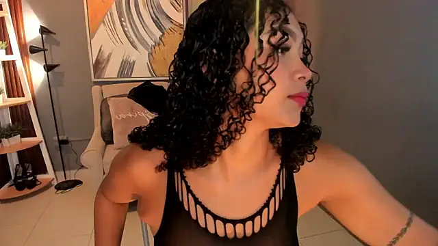 ailann  online show from April 22, 7:42 pm