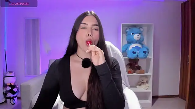 Snapshot of _wtdreamgirl chatting on June 4, 5:34 am wtdreamgirl online show from June 4, 5:34 am