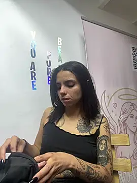 Electra Darkk online show from February 22, 4:30 pm