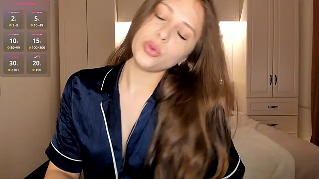 AshleyBlushh online show from April 2, 7:20 pm