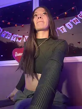 EmmaJhoons online show from February 16, 12:04 pm