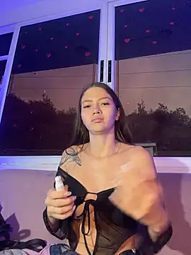 EmmaJhoons online show from March 2, 11:39 am