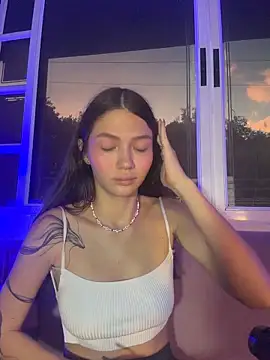 EmmaJhoons online show from January 17, 11:36 am