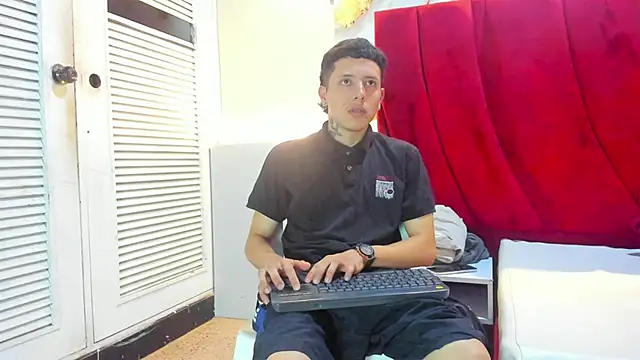 ESTEBAN 2102 online show from January 12, 12:34 pm