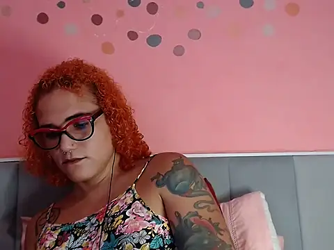 Snapshot of Queen_Domme_de_paus chatting on February 5, 2:46 pm Queen Domme de paus online show from February 5, 2:46 pm
