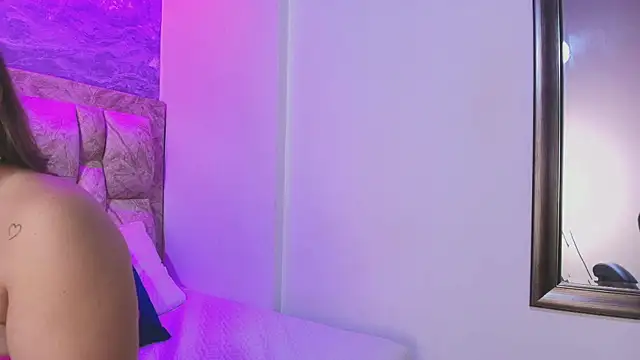 katy giil  online show from January 9, 7:21 pm