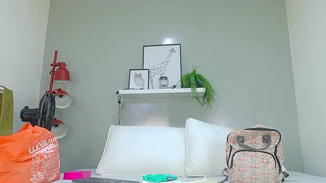 Dulcesexy   online show from March 17, 7:28 pm