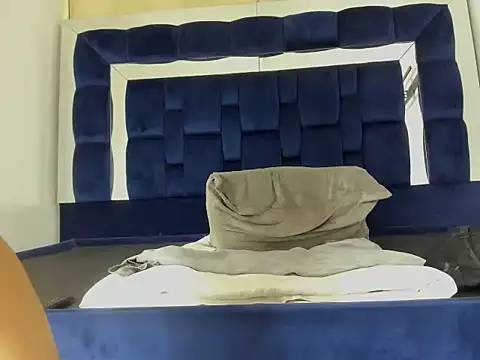 Scook Gray  online show from February 12, 7:19 am