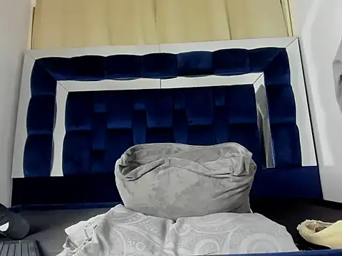 Scook Gray  online show from February 16, 8:02 am