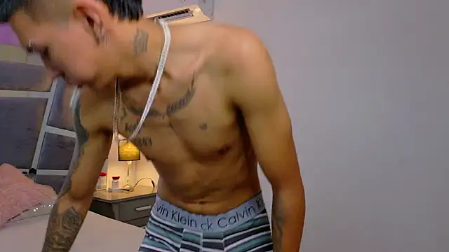 Scook Gray  online show from January 9, 8:49 pm