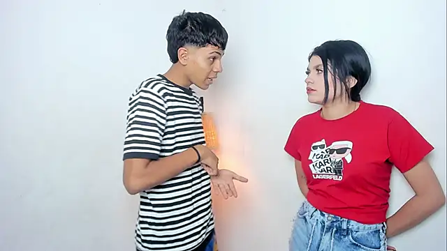 Skinnyfucked online show from April 14, 12:15 am