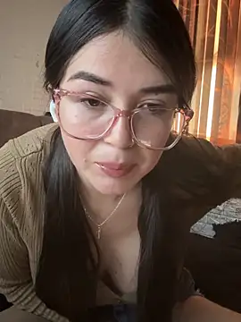 moon0626 online show from April 15, 2:21 pm