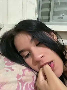 aslhey sandova online show from March 26, 11:46 pm