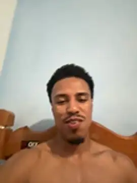Snapshot of LorenzoBlack27 chatting on July 12, 9:59 pm LorenzoBlack27 online show from July 12, 9:59 pm