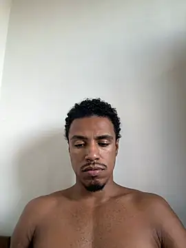 Snapshot of LorenzoBlack27 chatting on May 29, 7:53 pm LorenzoBlack27 online show from May 29, 7:53 pm