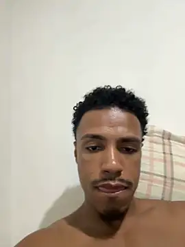 LorenzoBlack27 online show from April 15, 1:22 am