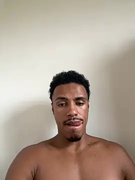 Snapshot of LorenzoBlack27 chatting on June 13, 6:50 pm LorenzoBlack27 online show from June 13, 6:50 pm