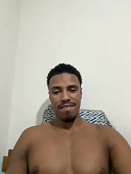 Snapshot of LorenzoBlack27 chatting on June 10, 10:44 pm LorenzoBlack27 online show from June 10, 10:44 pm