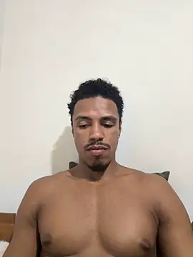 Snapshot of LorenzoBlack27 chatting on May 25, 9:35 pm LorenzoBlack27 online show from May 25, 9:35 pm