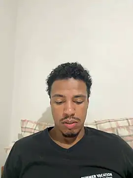 Snapshot of LorenzoBlack27 chatting on June 5, 12:04 am LorenzoBlack27 online show from June 5, 12:04 am