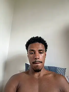 LorenzoBlack27 online show from March 14, 7:31 pm