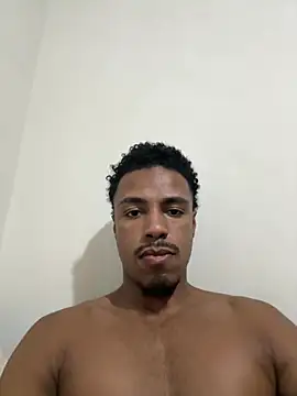 Snapshot of LorenzoBlack27 chatting on July 2, 12:22 am LorenzoBlack27 online show from July 2, 12:22 am