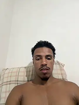 LorenzoBlack27 online show from April 17, 11:29 pm