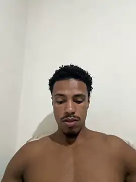 Snapshot of LorenzoBlack27 chatting on April 29, 12:59 am LorenzoBlack27 online show from April 29, 12:59 am