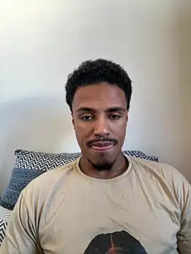 Snapshot of LorenzoBlack27 chatting on July 4, 4:11 pm LorenzoBlack27 online show from July 4, 4:11 pm