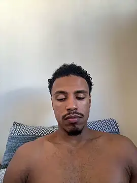 Snapshot of LorenzoBlack27 chatting on June 21, 5:52 pm LorenzoBlack27 online show from June 21, 5:52 pm