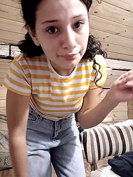 mmelit4 online show from February 13, 4:01 am