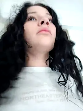 mmelit4 online show from February 8, 5:10 pm