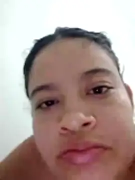 Snapshot of aAily-m chatting on February 8, 4:43 am aAily-m online show from February 8, 4:43 am