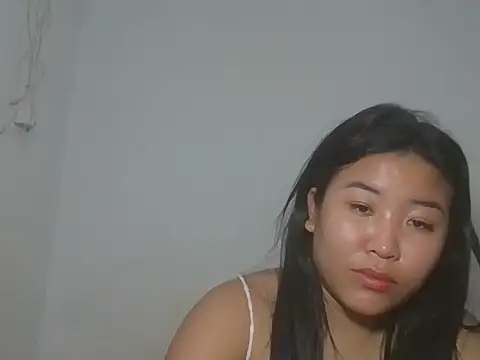 Zyeiii online show from March 26, 9:35 pm