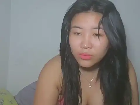 Zyeiii online show from March 11, 9:42 pm