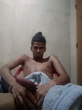 Snapshot of novin021rj0 chatting on January 13, 6:34 pm novin021rj0 online show from January 13, 6:34 pm