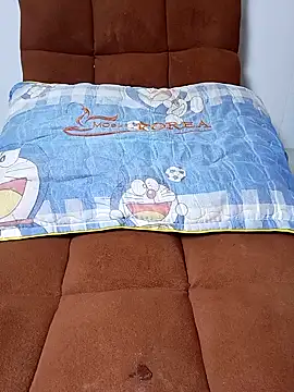 LilyHea online show from March 20, 6:09 pm