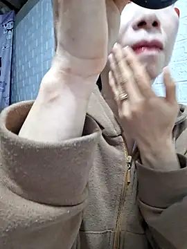 Snapshot of Adela-222 chatting on January 14, 1:31 am Adela-222 online show from January 14, 1:31 am