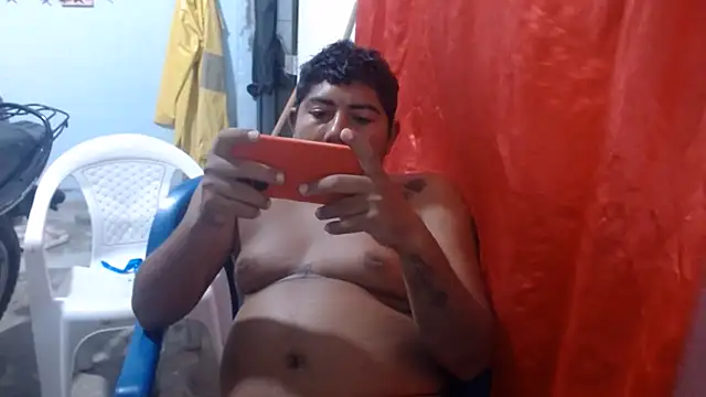 Snapshot of master_juju1924 chatting on July 20, 7:16 am master juju1924 online show from July 20, 7:16 am